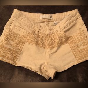 Zara denim shorts with applicable